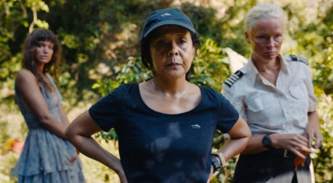 Dolly De Leon Triangle of Sadness Abigail scene