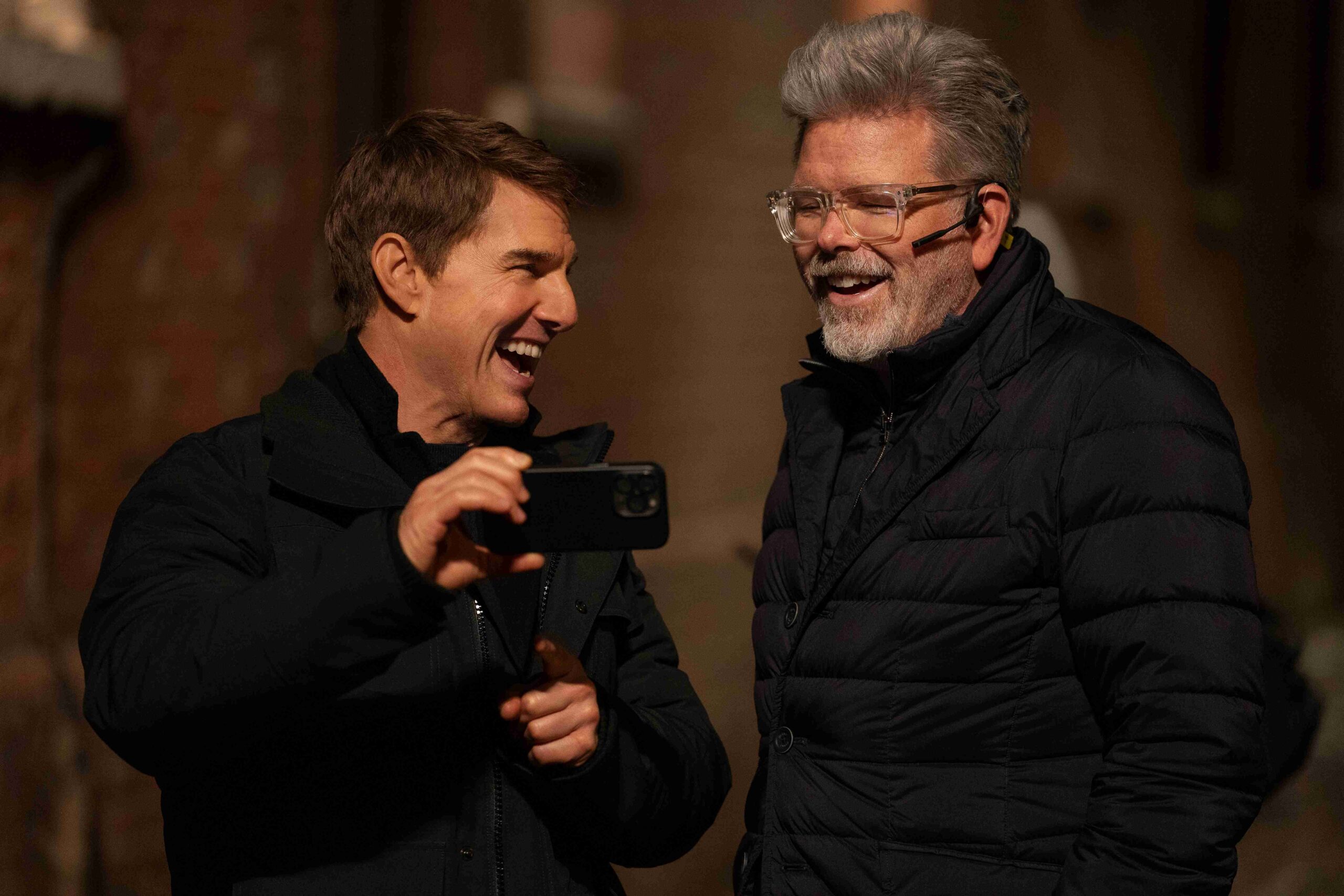 Tom_Cruise_and_director_Christopher_McQuarrie_on_the_set_of_Mission Impossible