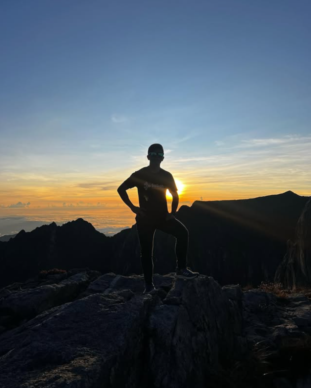 Mr. Mius atop Mr. Kinabalu peak Mr. Mius atop Mr. Kinabalu peak