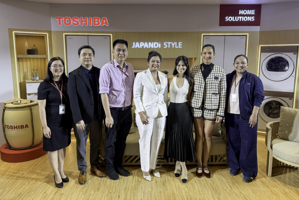 Toshiba Lifestyle Philippines Executives, Robinsons Appliances Executives, and Experts grace the Toshiba Harmony in Details media launch event. In the photo are (from left) Robinsons Appliances Assistant Vice President of Merchandising for Domestic Appliances Ms. Lilet Macatulad, Toshiba Lifestyle Philippines Deputy General Manager Mr. Albert Wong, Robinsons Appliances General Manager Mr. Dondon Gaw, Toshiba Lifestyle Philippines General Manager Ms. Anna Marie Alejandro, singer-songwriter Ms. Leila Alcasid, Sunnies Studios Co-founder and Head of Production Ms. Bea Soriano-Dee, and Robinsons Appliances Marketing Manager Ms. Donna San Luis