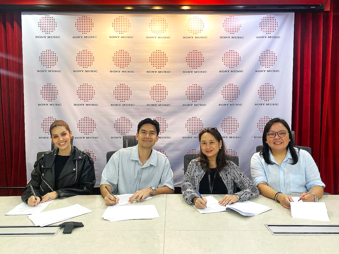 Contract signing at the Sony Music PH office | Photos from Sony Music Entertainment